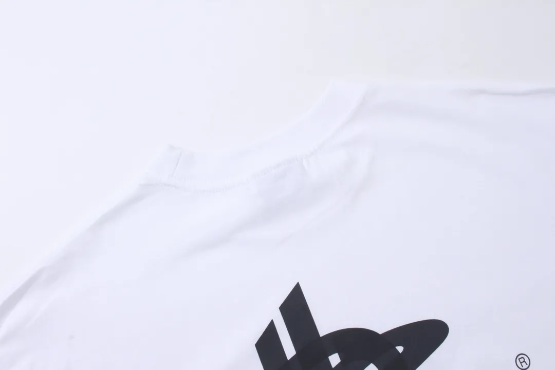 【 . Quality】BALENCI*GA/ .2024New Arrival. LOGOClassic T . . Authentic ， ！ ZP . 260 ， . ， ，。 。Classic ，LOGO ， ， 。 . ， ， ， OS . Same Style ：BL 223213 ：Black，White， Size：XS L